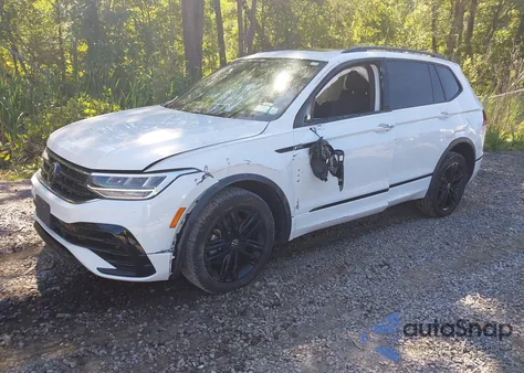 2022 Volkswagen Tiguan 2.0T Se R-Line Black из США, поврежденный, VIN 3VV8B7AX6NM106895